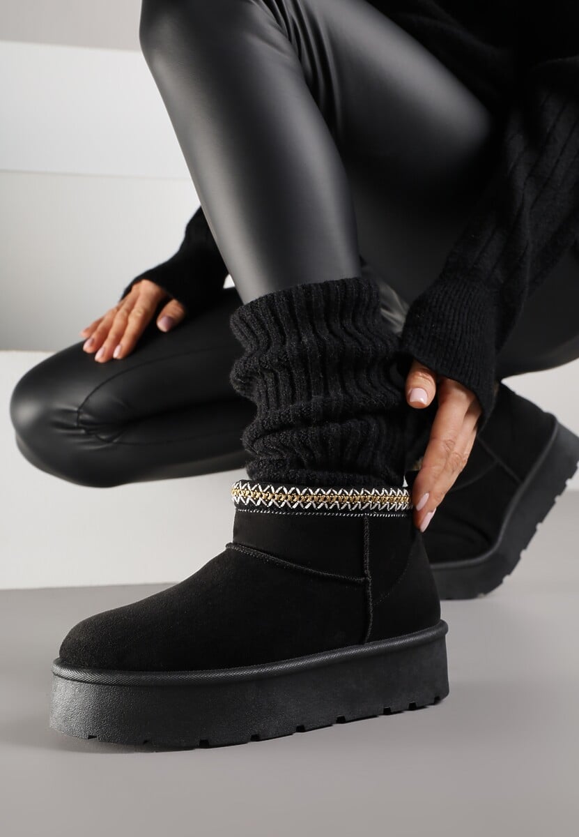 Czarne Śniegowce na Platformie z Haftem przy Cholewce Sewnera