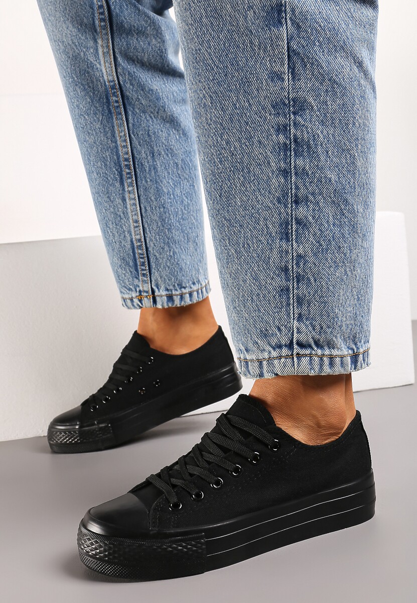 Czarne Klasyczne Trampki Przed Kostkę Xarosa