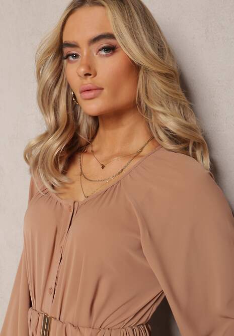 Jasnobrązowa Sukienka Maxi o Swobodnym Kroju z Guzikami i Paskiem z Metaliczną Klamrą Ferian