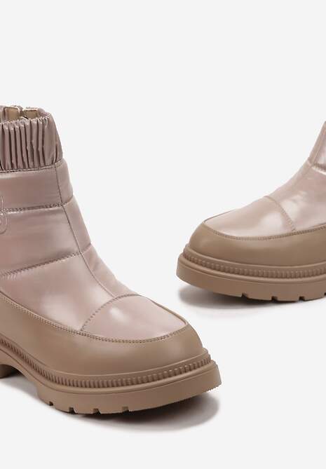 Beżowe Śniegowce na Płaskiej Podeszwie z Ozdobną Naszywką i Ściągaczem Dolcezza