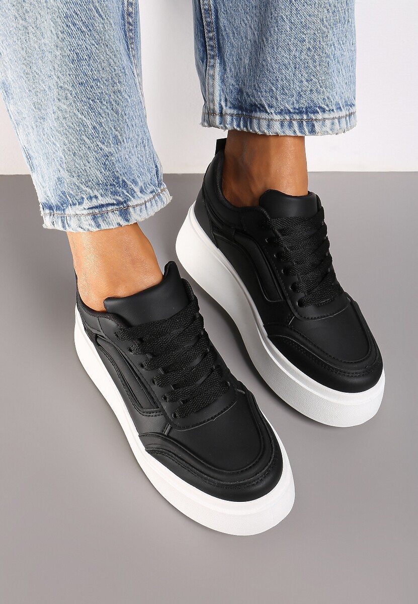 Czarne Casualowe Sneakersy na Płaskiej Podeszwie Ozdobione Paskami Vlivana