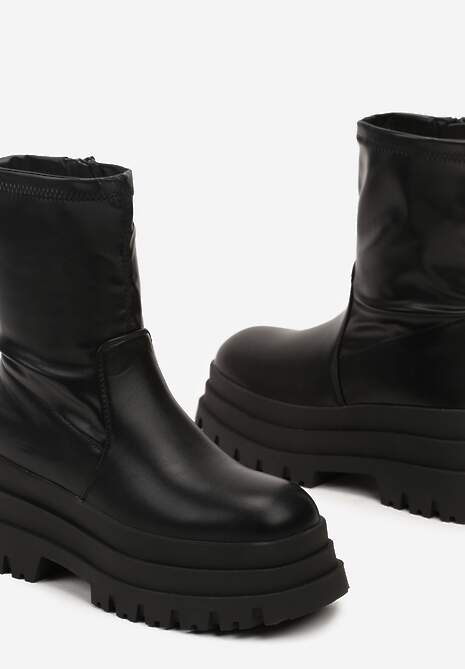 Czarne Botki w Stylu Grunge na Platformie z Dopasowaną Cholewką Lirelara