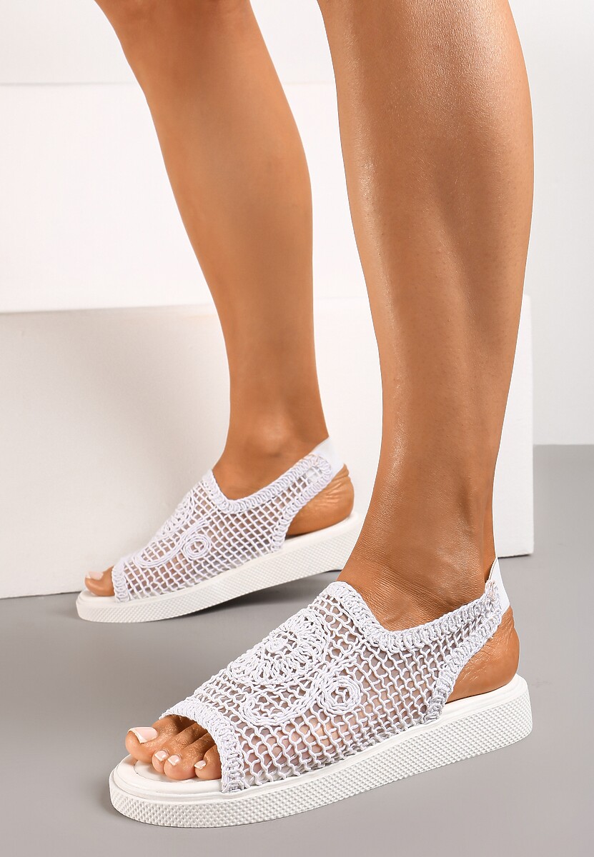 Białe Stylowe Sandały z Plecionymi Detalami i Paskiem na Piętę Matirra