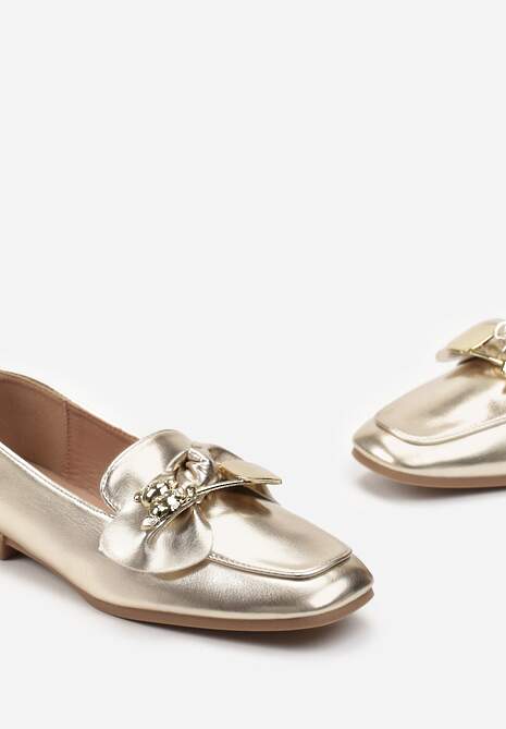 Złote Mokasyny z Ekozamszu Ozdobione Kokardą i Klamrą z Misiem Koralia