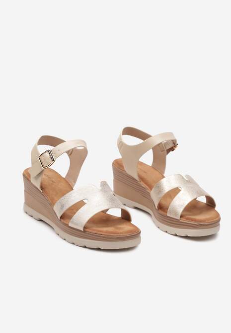 Złote Sandały z Imitacji Skóry na Koturnie Zapinane przy Kostce na Sprzączkę Moavix