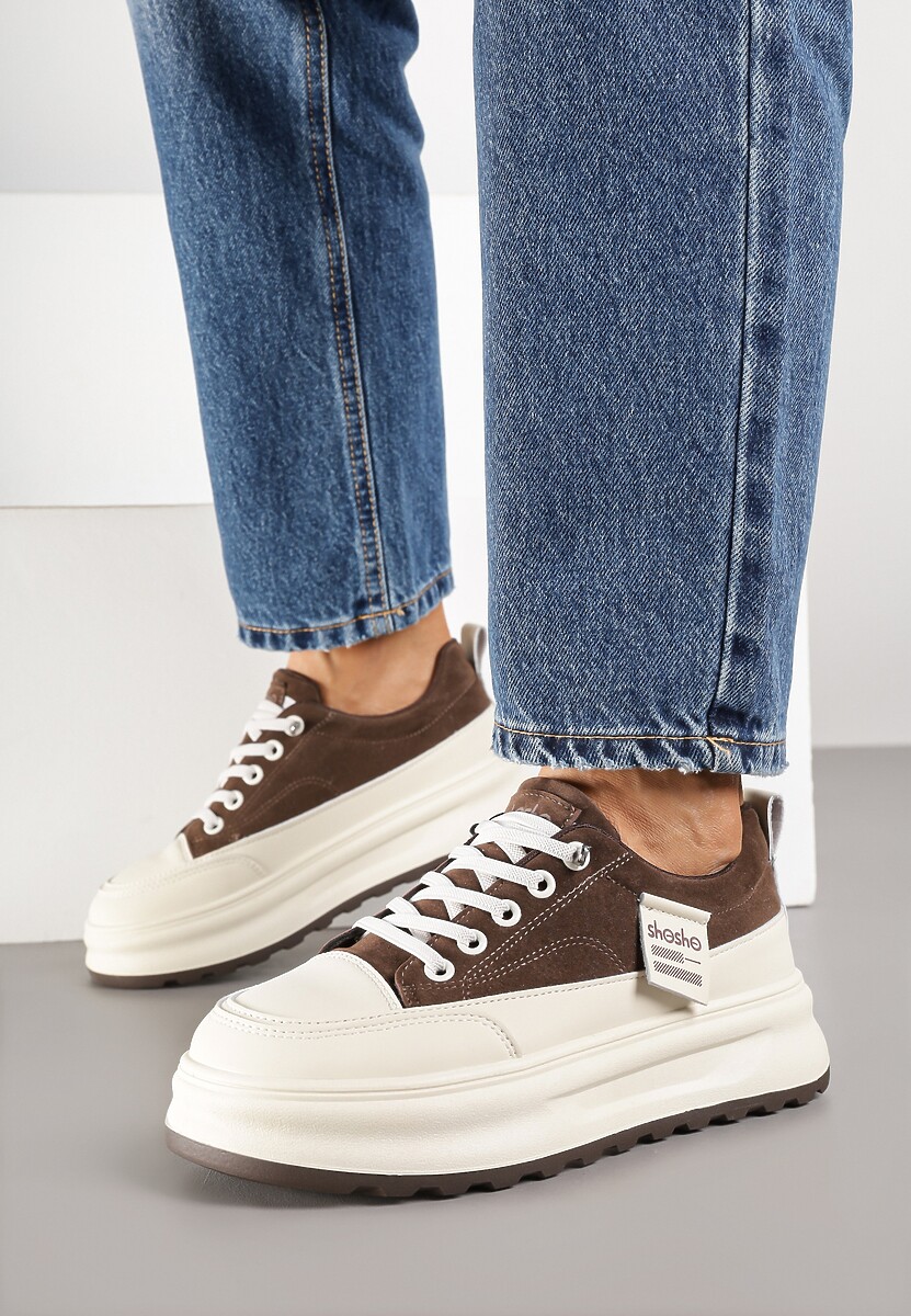 Brązowe Sneakersy na Tłoczonej Platformie Ozdobione Napisami  Naliase