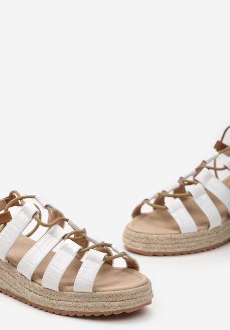 Białe Sandały na Platformie z Plecionki i Zapięciem na Sprzączkę Regula