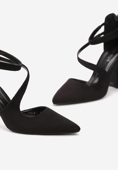 Czarne Czółenka na Obcasie Typu Klepsydra ze Skośnymi Paskami Enollia