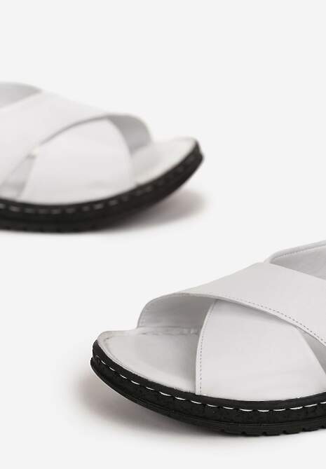 Białe Sandały ze Skrzyżowanymi Paskami na Płaskiej Podeszwie Renyla