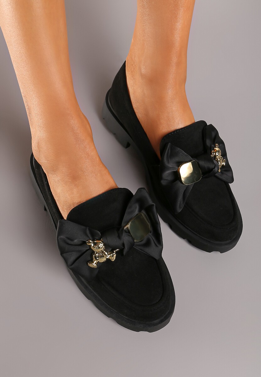 Czarne Mokasyny na Grubej Podeszwie Ozdobione Metalicznym Misiem i Kokardką Moraze