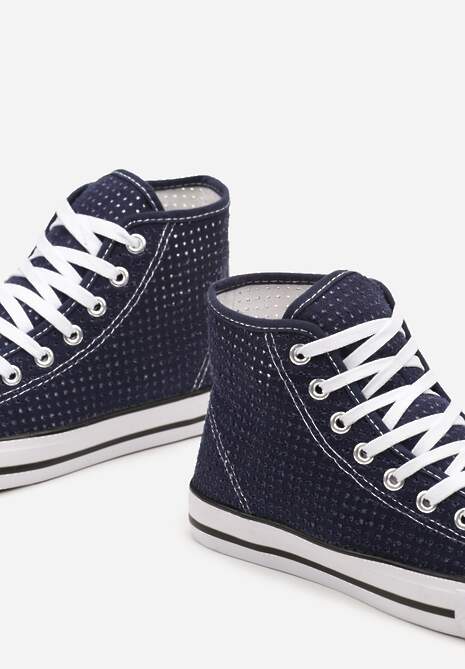 Granatowe Płaskie Trampki z Perforacją Yelagia