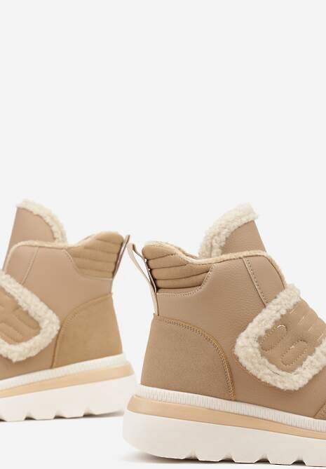 Ciemnobeżowe Śniegowce Ozdobione Futerkiem i Przeszyciami Newelara