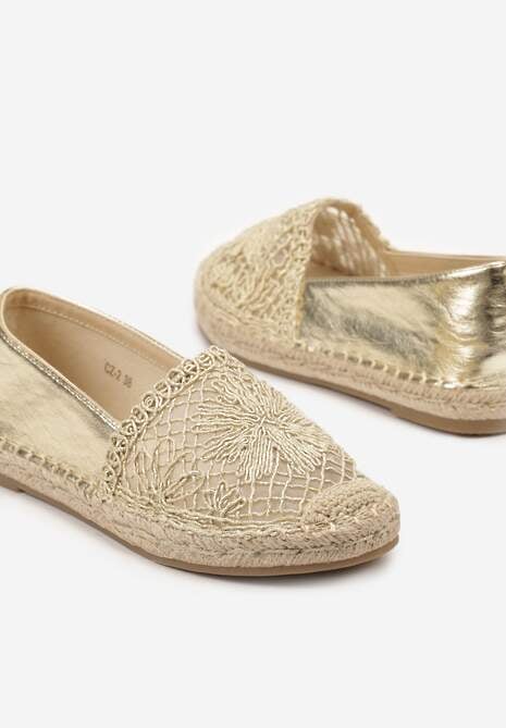 Złote Płaskie Espadryle z Ażurową Wstawką na Nosku i Plecioną Podeszwą Rowenas