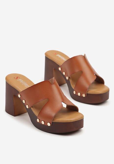 Brązowe Klapki Typu Drewniaki na Słupkowym Obcasie Fevalline
