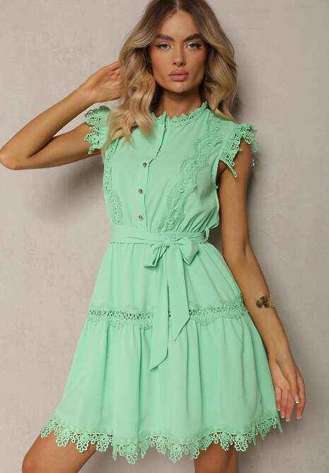 Zielona Sukienka Rozkloszowana z Wiązanym Paskiem i Koronką Oninka