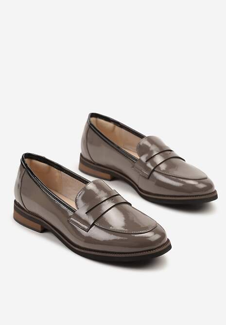Szare Skórzane Mokasyny Lakierowane z Tłoczeniem Meradira