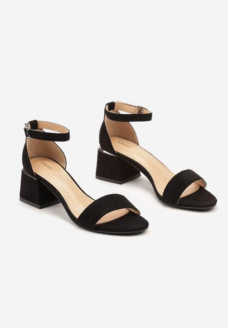 Czarne Sandały na Słupku z Imitacji Skóry Zdobione Elementami o Metalicznym Wykończeniu Aloeli