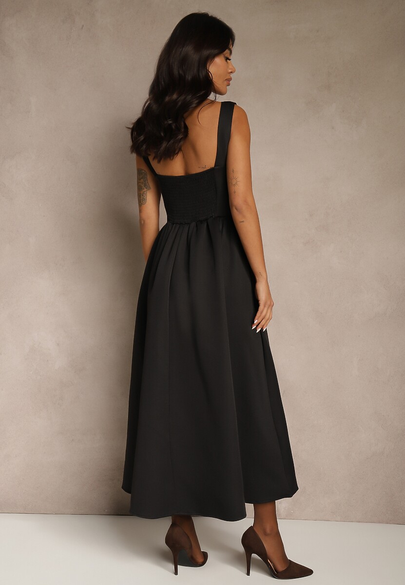 Czarna Sukienka o Rozkloszowanym Kroju na Szerokich Ramiączkach Retelina