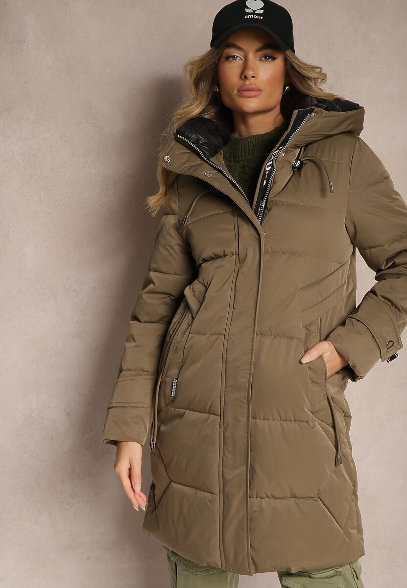 Beżowa Kurtka o Pikowanym Dłuższym Fasonie z Nieodpinanym Kapturem Luciandra