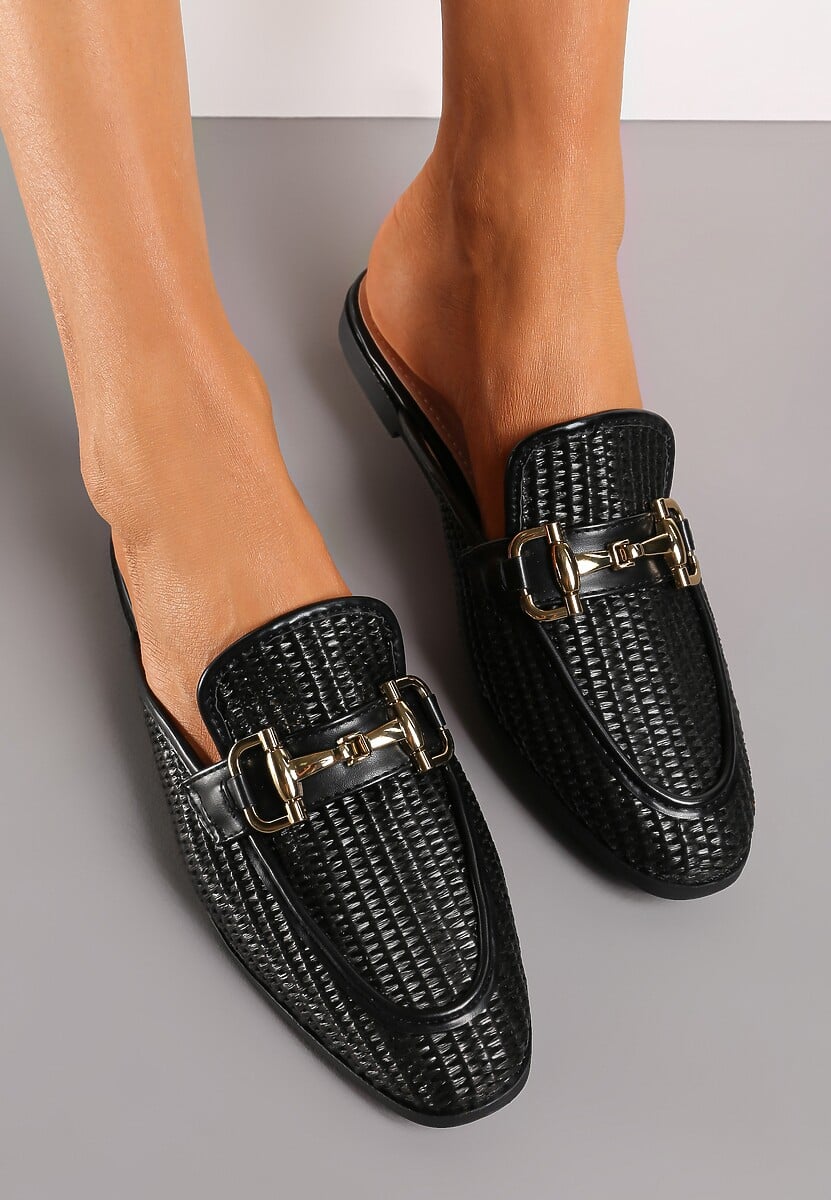 Ciemnobeżowe Klapki Mule z Tłoczeniem na Wzór Plecionki i Klamrą Opheliase