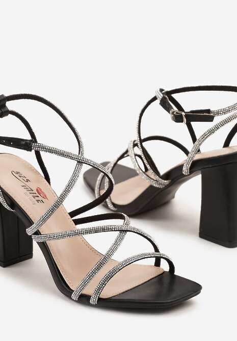 Czarne Sandały na Obcasie z Biżuteryjnymi Paseczkami Arriennea