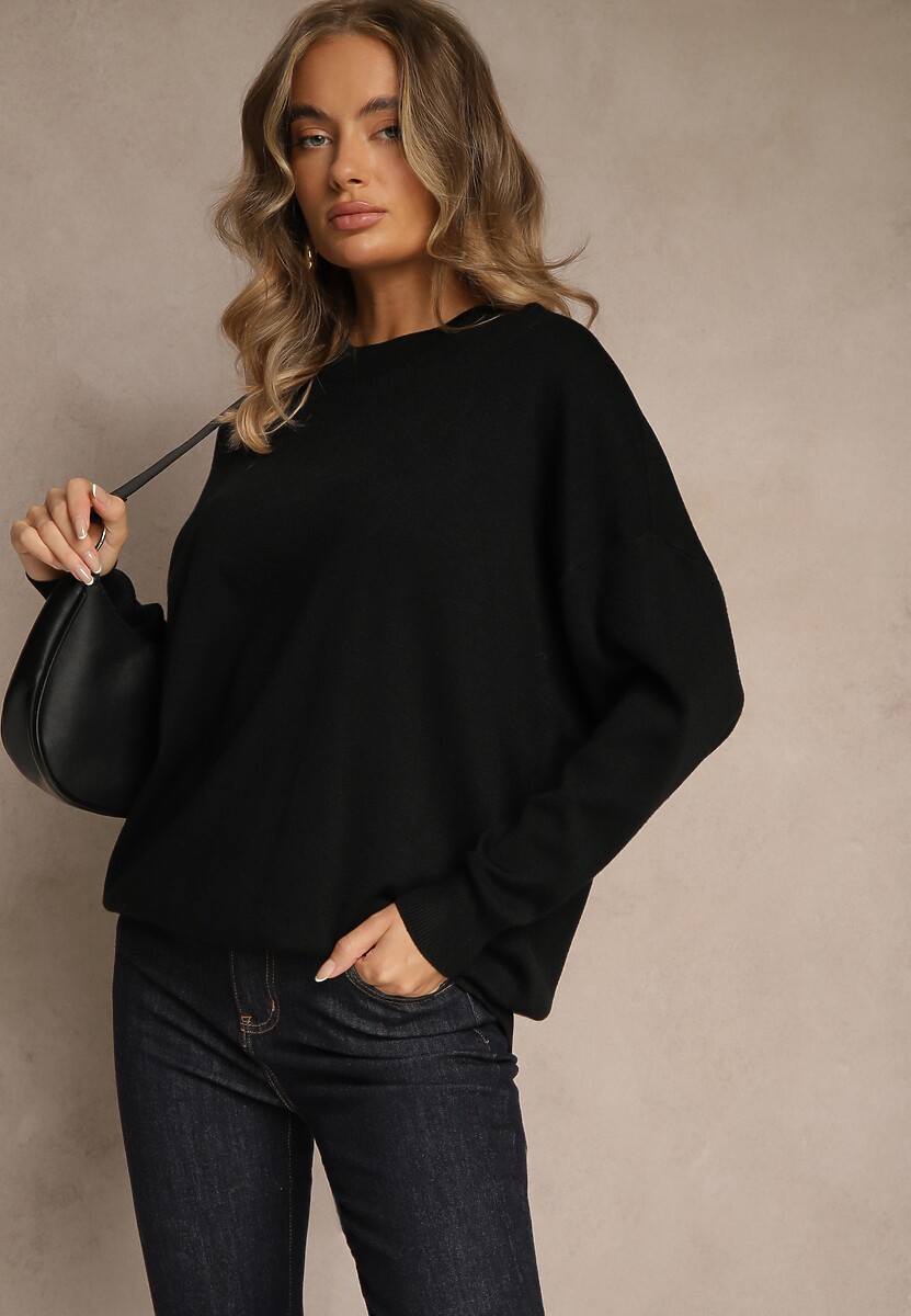 Czarny Nietoperzowy Sweter w Minimalistycznym Stylu Raliava