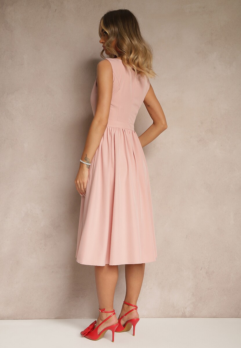 Różowa Basicowa Sukienka Vices o Rozkloszowanym Kroju Tolaneia