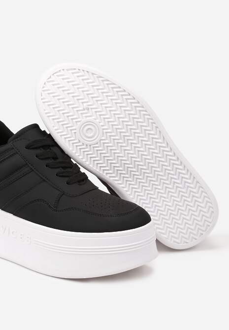 Czarne Sneakersy Vices na Platformie z Tłoczonym Napisem ze Sznurowaniem Eanneth