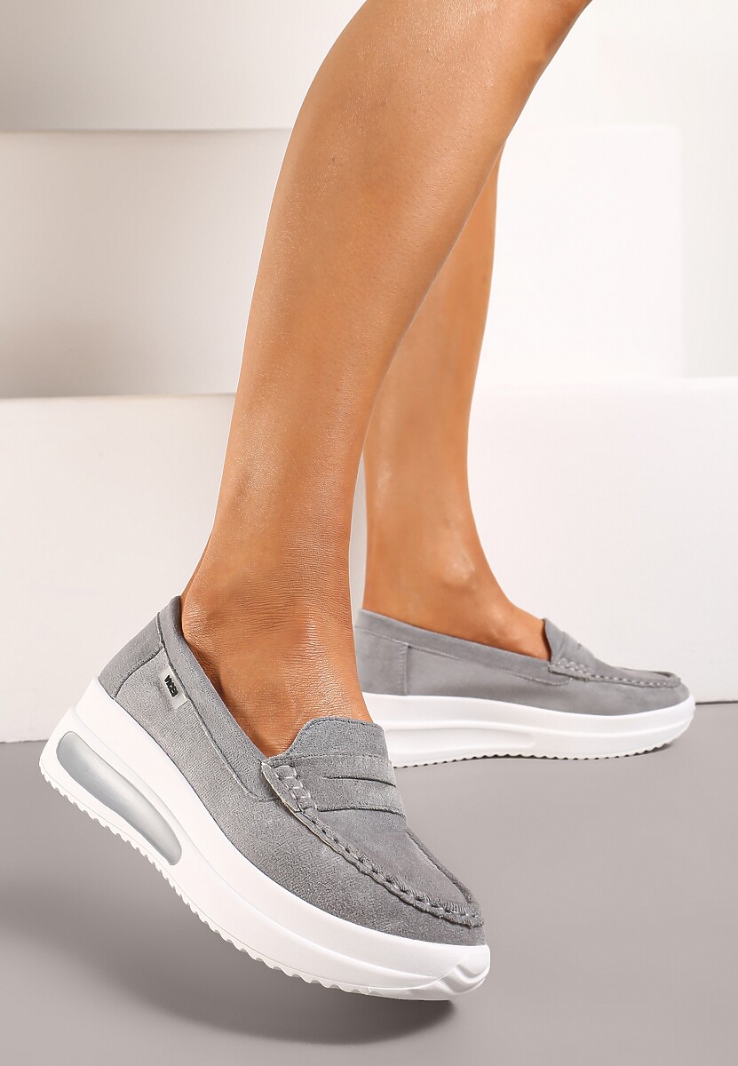 Czarne Mokasyny z Ekozamszu na Platformie Ozdobione Paseczkiem Adrancia