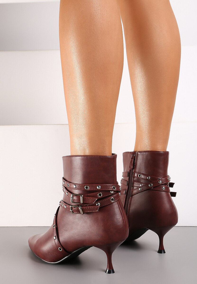 Bordowe Botki na Niskim Obcasie z Ozdobnymi Paseczkami z Nitami i Sprzączkami Lobelina