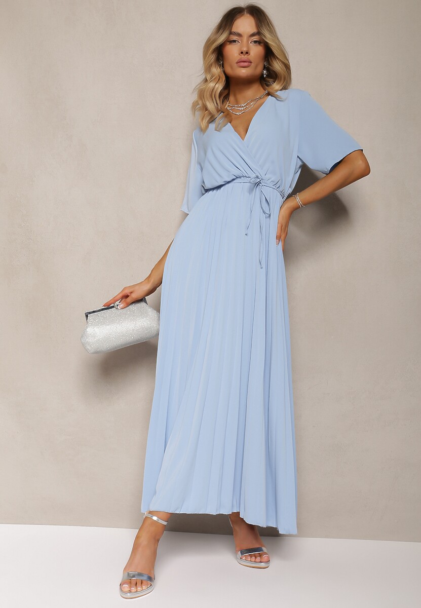 Jasnoniebieska Rozkloszowana Sukienka Plisowana z Wiązanym Paskiem Eilemona