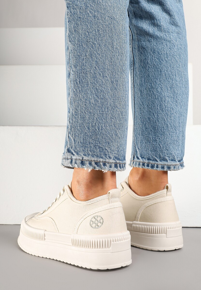 Beżowe Trampki na Platformie z Metaliczną Ozdobą Afleeria