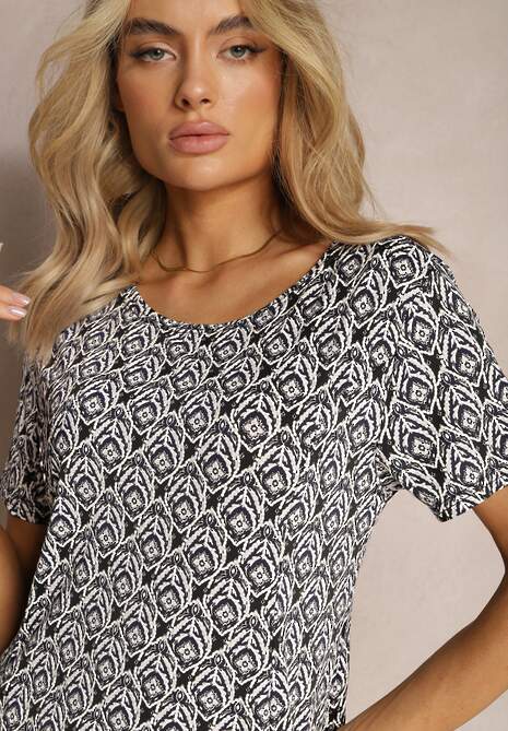 Czarno-Biała Wiskozowa Sukienka o Rozkloszowanym Fasonie z Ornamentalnym Wzorem Jasminas