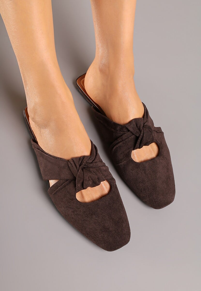 Ciemnobrązowe Klapki Vices Typu Mule z Ozdobnym Supłem Elitina