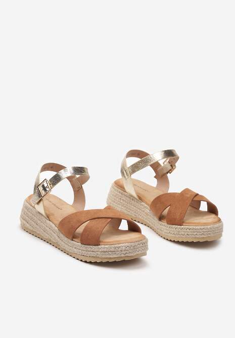 Brązowe Sandały na Platformie Ozdobionej Plecionką Zapinane na Sprzączkę Tiremia