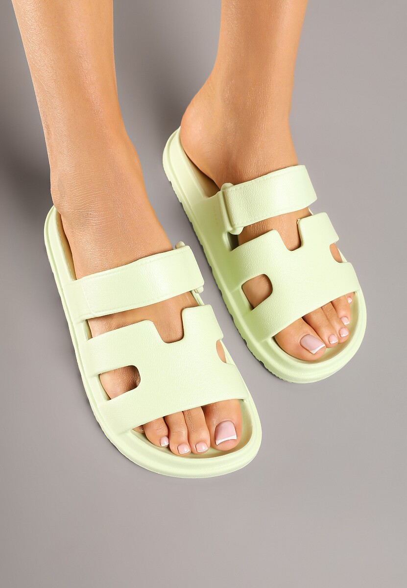 Jasnozielone Klapki z Pianki Zdobione Wycięciami Ellivania