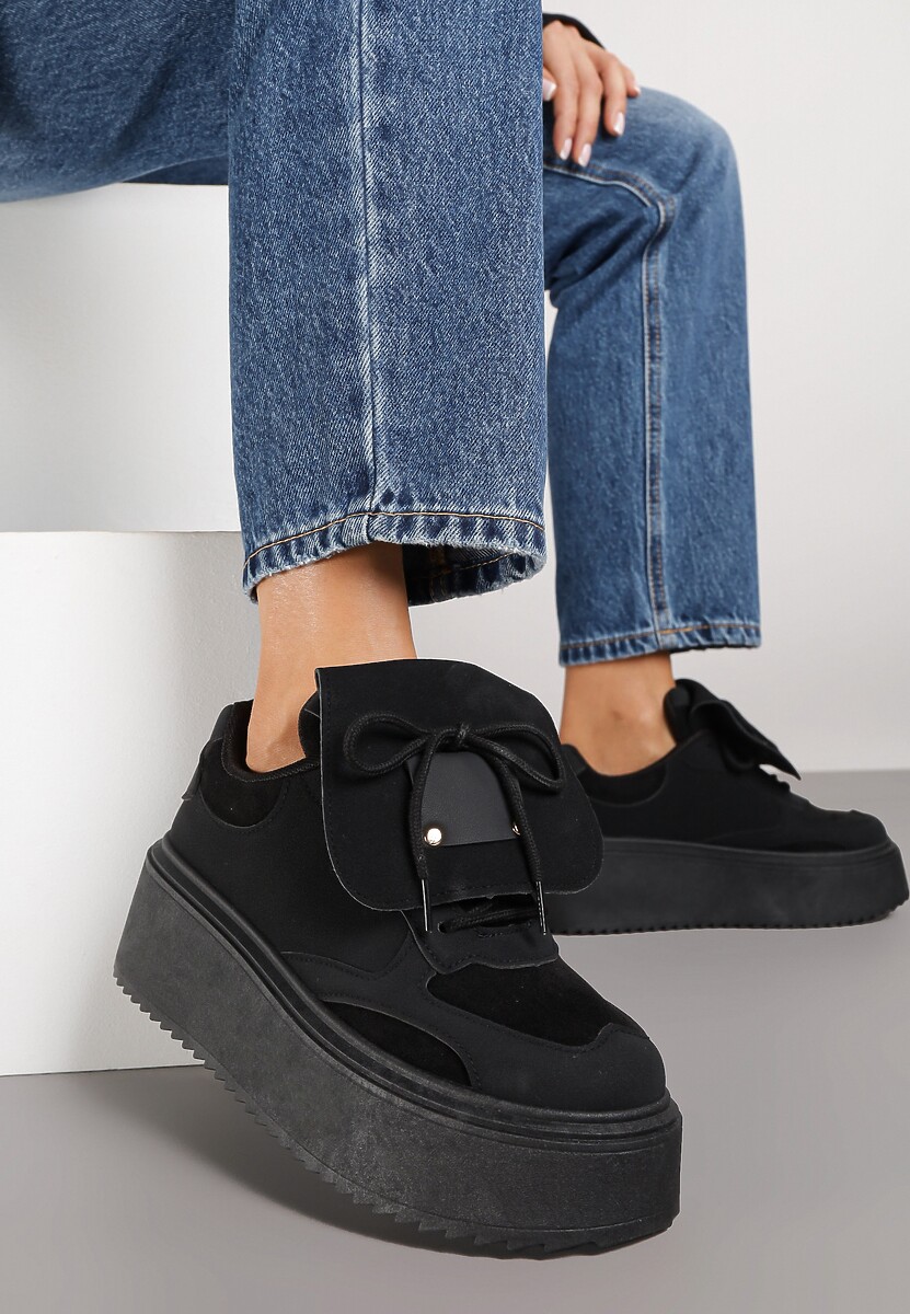 Beżowe Sneakersy Ozdobione Kokardą i Wywiniętym Językiem Ivalione