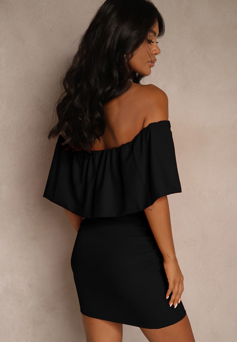 Czarna Koktajlowa Sukienka Vices z Hiszpańskim Dekoltem Penare