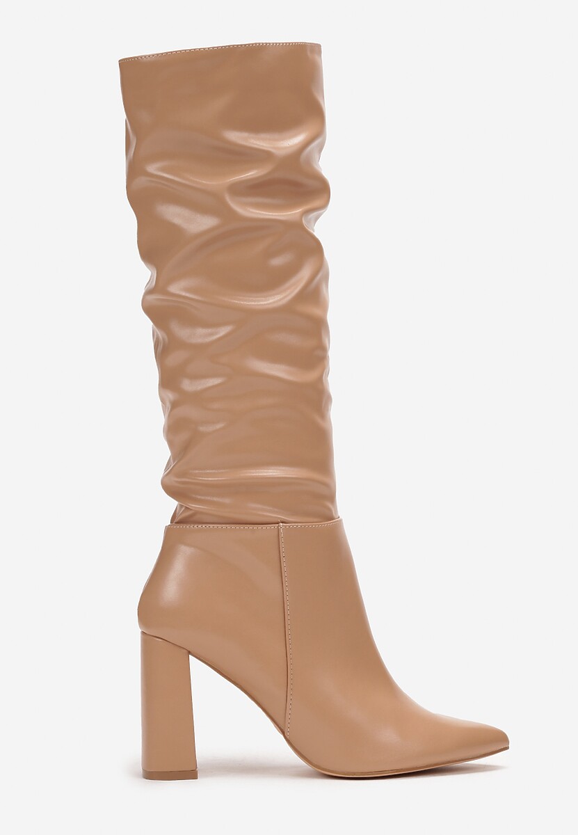 Beżowe Kozaki na Obcasie z Noskiem w Szpic i Marszczoną Cholewką Molla