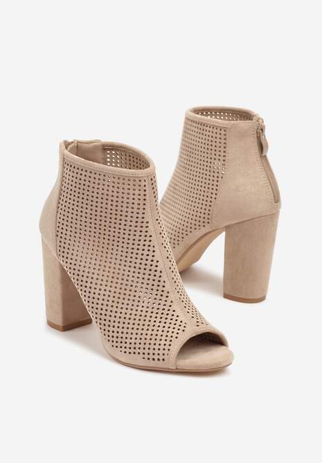 Beżowe Ażurowe Sandały Vices z Imitacji Zamszu na Słupku Finiri