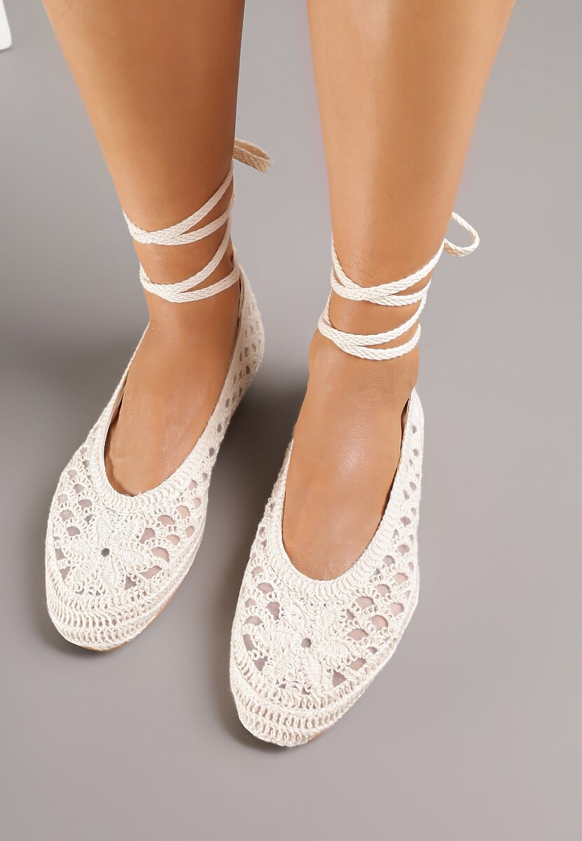 Beżowe Balerinki Vices z Szydełkową Cholewką i Wiązaniem Wokół Kostki Ernelia