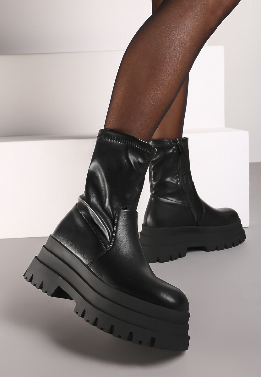 Czarne Botki w Stylu Grunge na Platformie z Dopasowaną Cholewką Lirelara