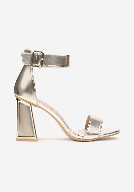 Złote Sandały na Słupku Honnemmi