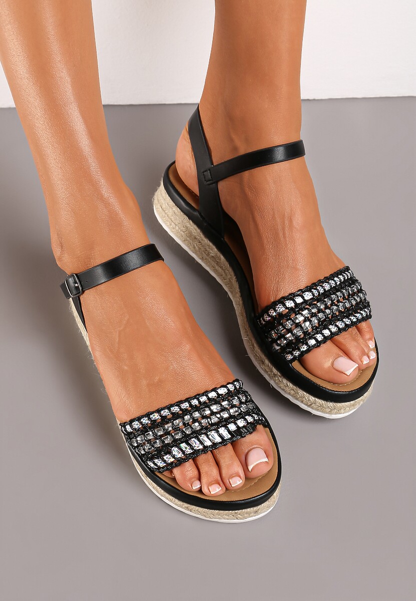 Czarne Sandały w Stylu Boho z Plecionką i Kryształkami Arigatta