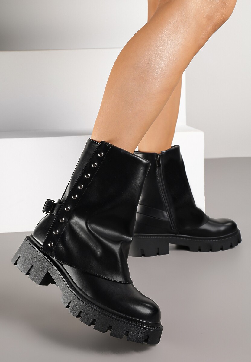 Czarne Botki Ozdobione Klamrą i Wywiniętą Cholewką Ansone