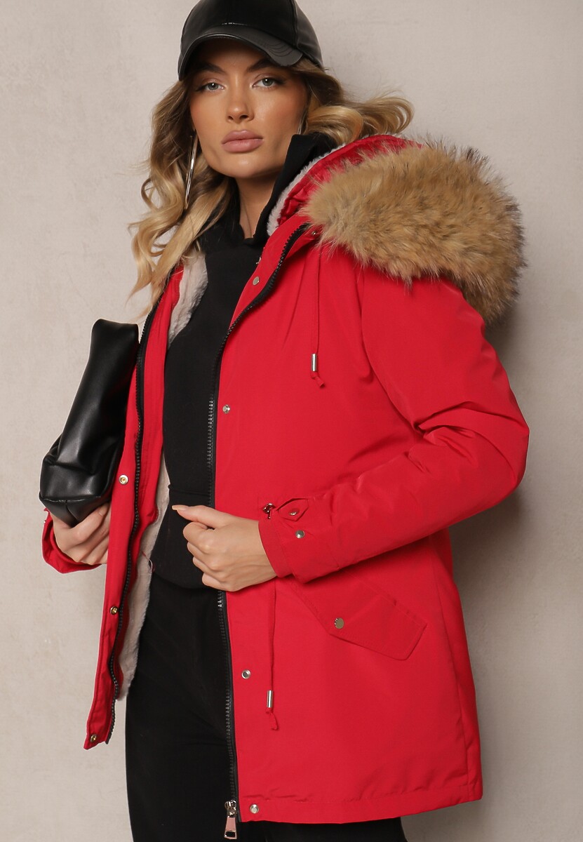 Czerwona Kurtka Parka Mocno Ocieplana z Futerkiem przy Kapturze z Możliwością Odpięcia Sialthira