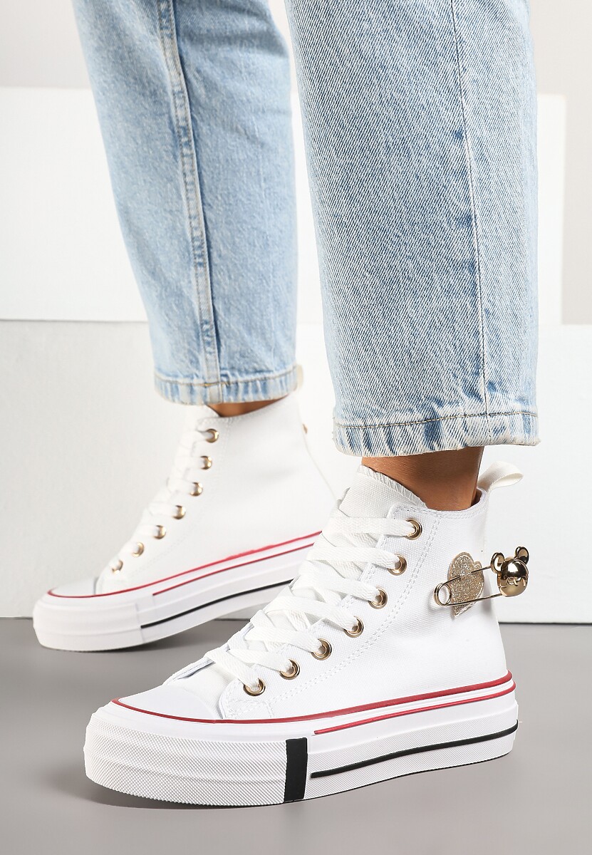 Białe Trampki za Kostkę Ozdobione Aplikacją 3D Vizana