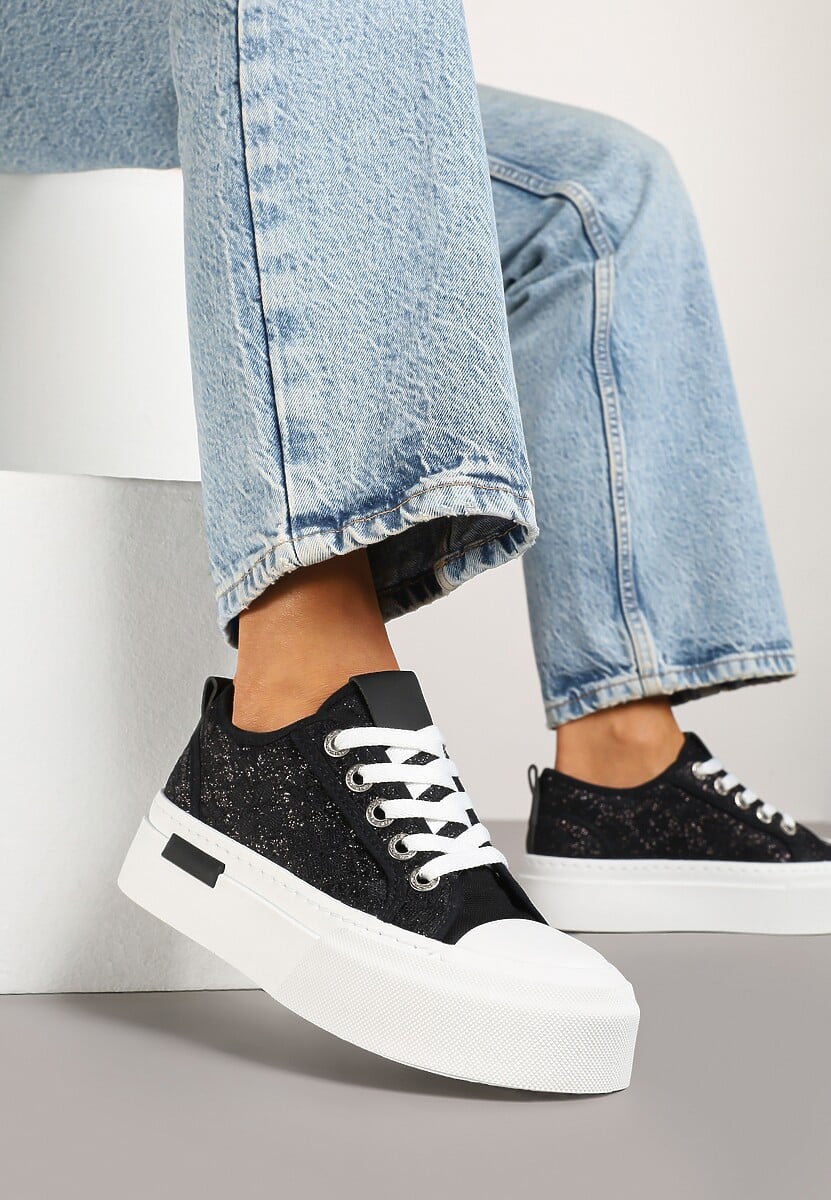 Czarne Trampki na Platformie Ozdobione Haftem Talauri