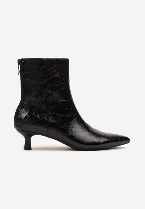 Czarne Botki Vices na Kaczuszce Ozdobione Tłoczeniem Zaidora