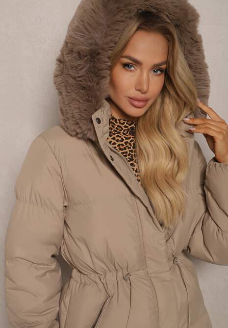 Beżowa Kurtka Pikowana ze Ściągaczem w Talii Odpinanym Futerkiem i Kapturem Zailia